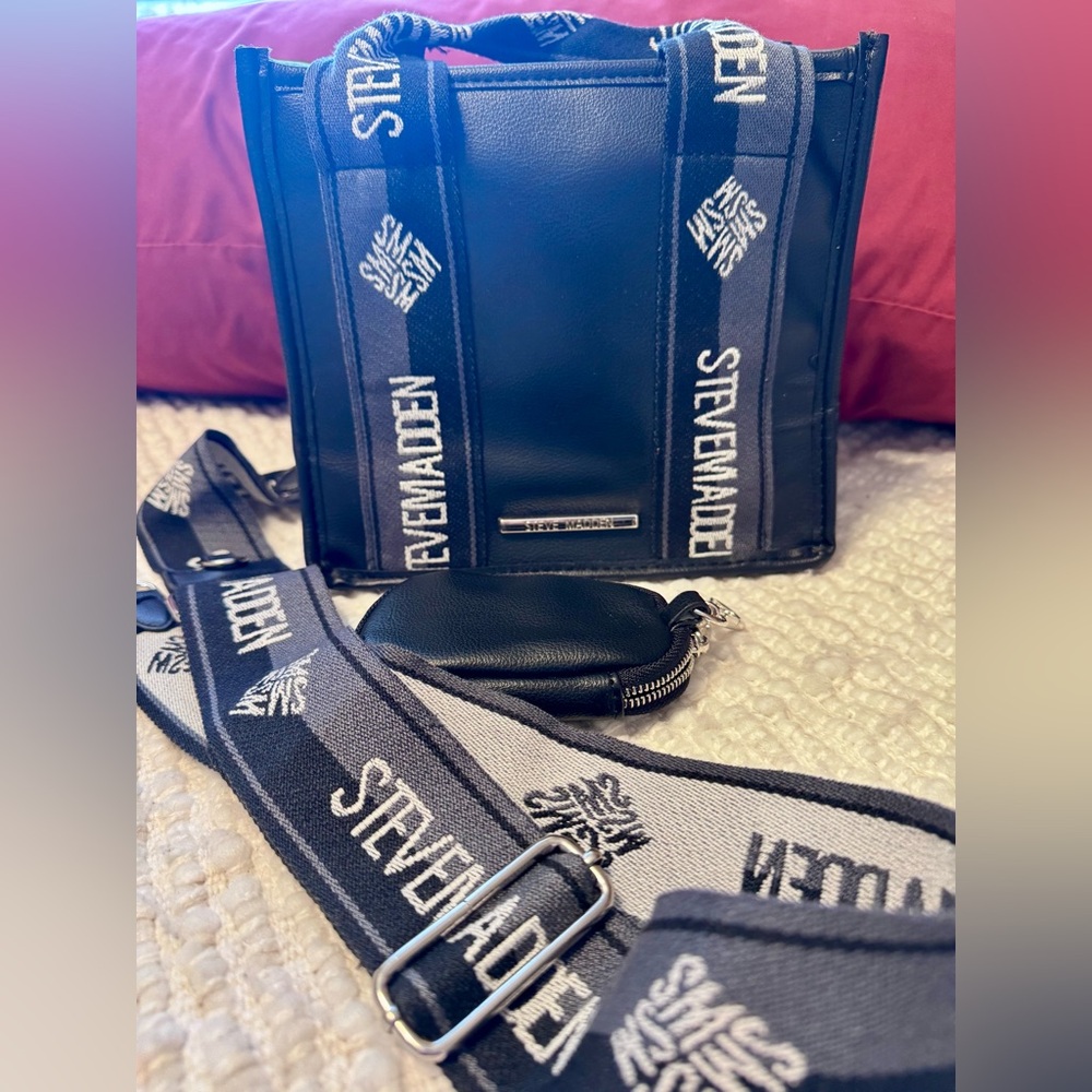 Steve Madden Black and Gray Messenger Bag